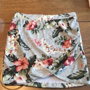 Zara Trafaluc knit skirt with faux wrap details. NWOT